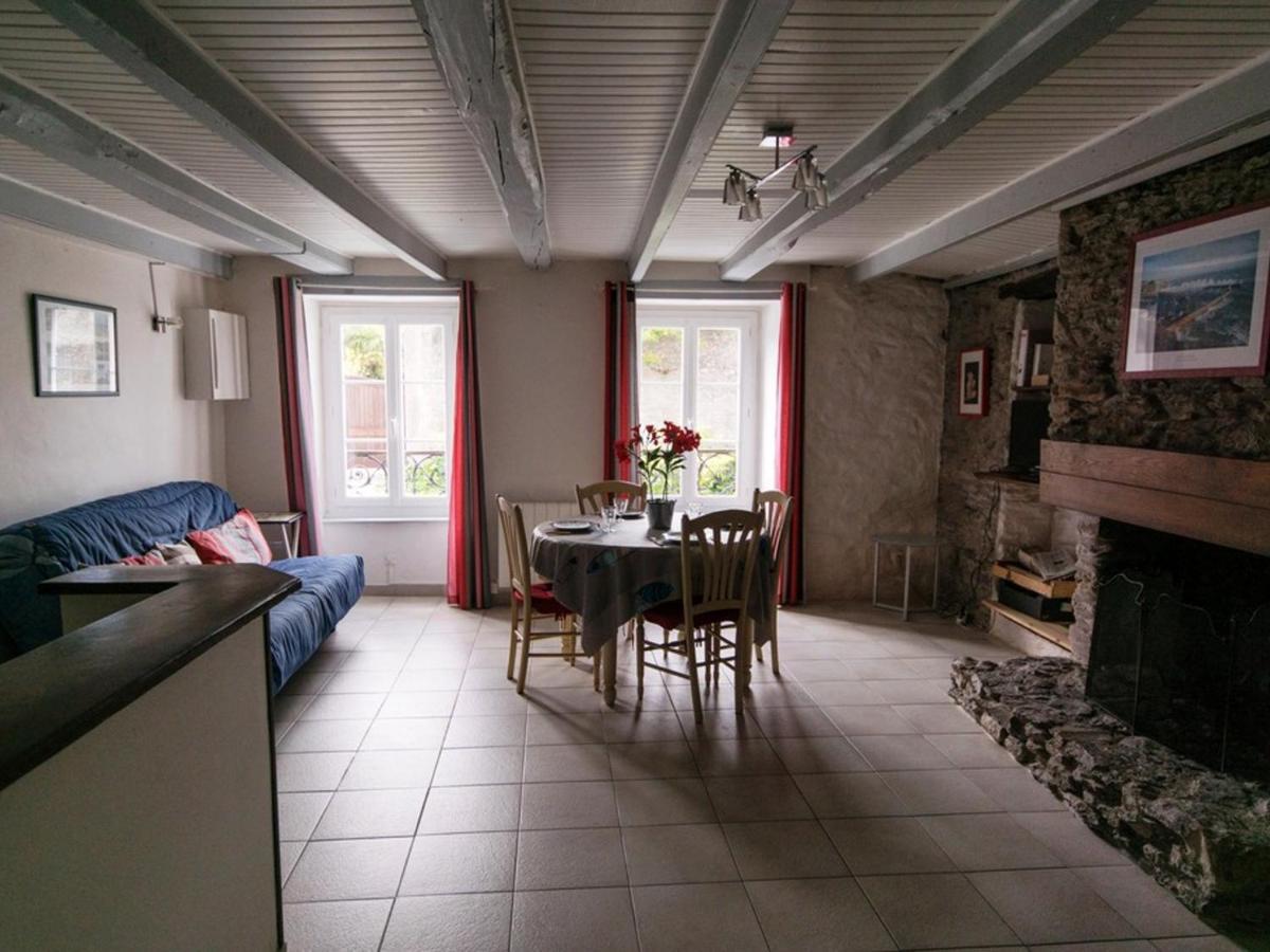 Appartement Cosy En Centre-Ville, Proche Plage, Pour 4 Pers. Avec Cour Privee Et Tout Confort - Fr-1-418-68 Le Palais Exterior photo